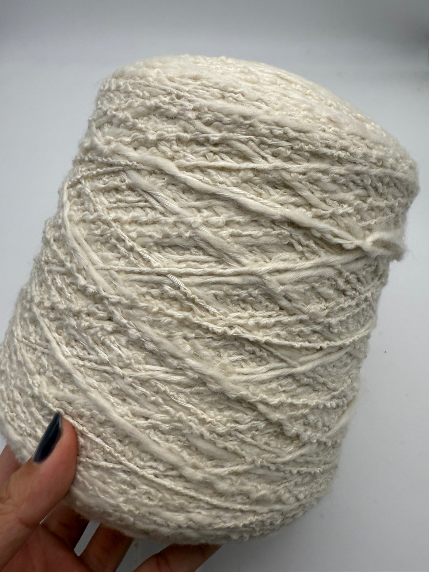 Wool art yarn - white