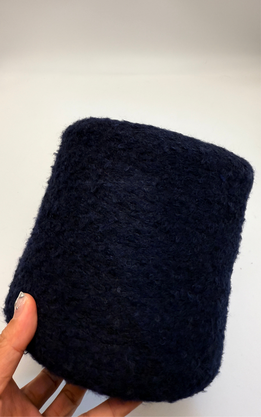 Wool boucle - black